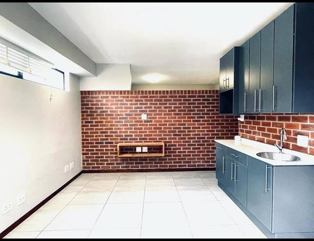 1 BEDROOM PROPERTY TO RENT IN LYNNWOOD